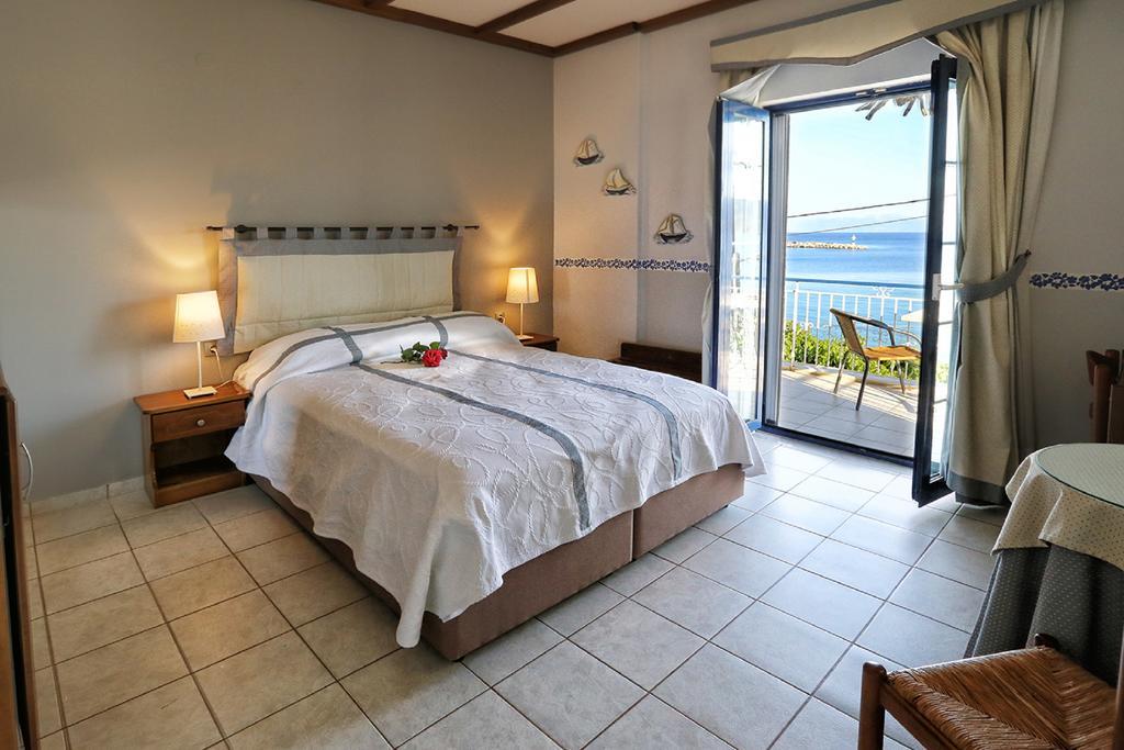 Argo Rooms & Studios Agioi Apostoloi  Bilik gambar